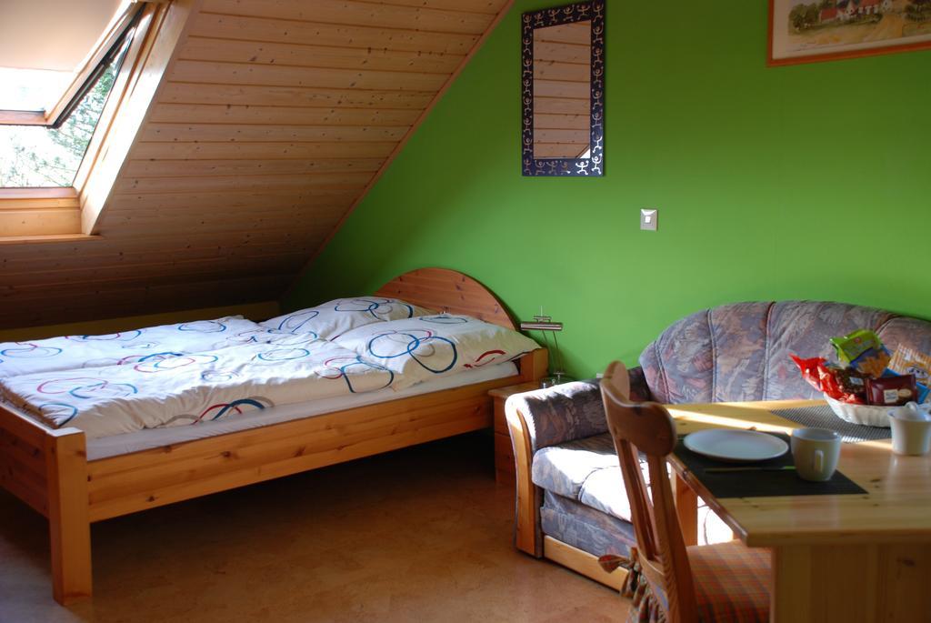 Gaestezimmer Anita Schwabach Ruang foto